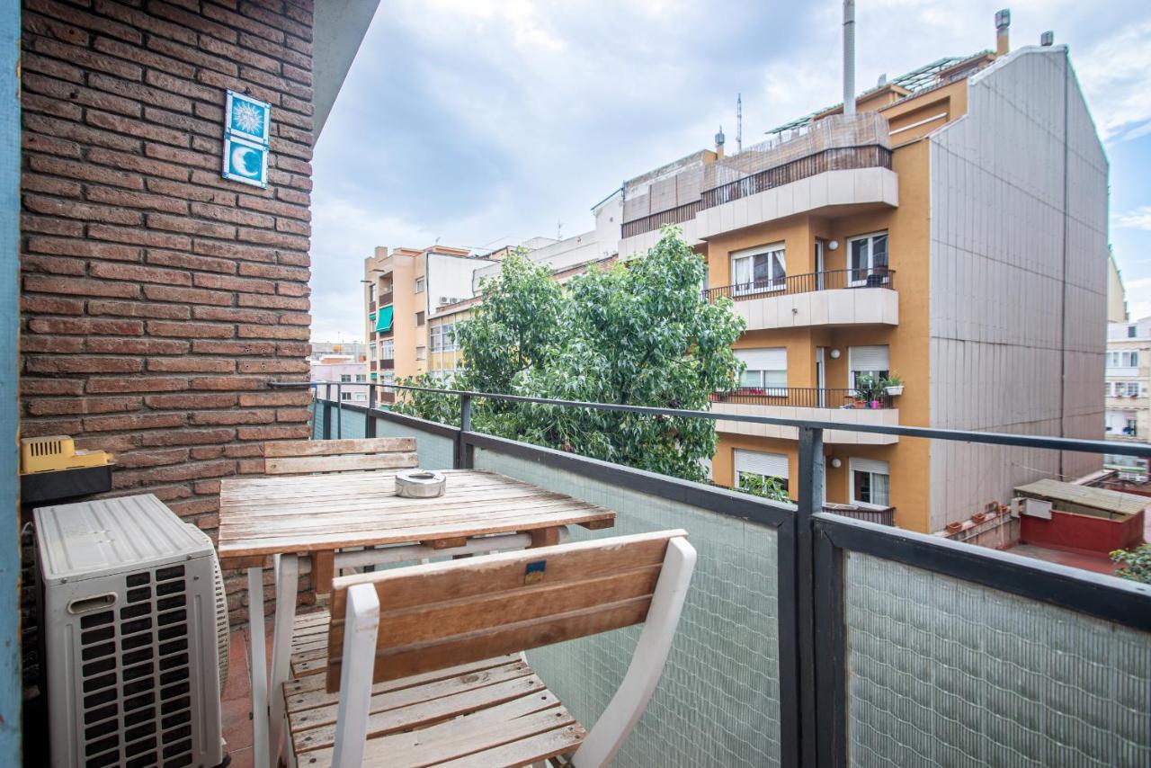 The White Flats Les Corts Apartment Barcelona Exterior photo